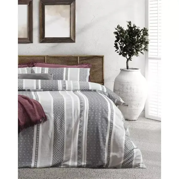 Semnoz Double Size Jacquard Duvet Cover Set