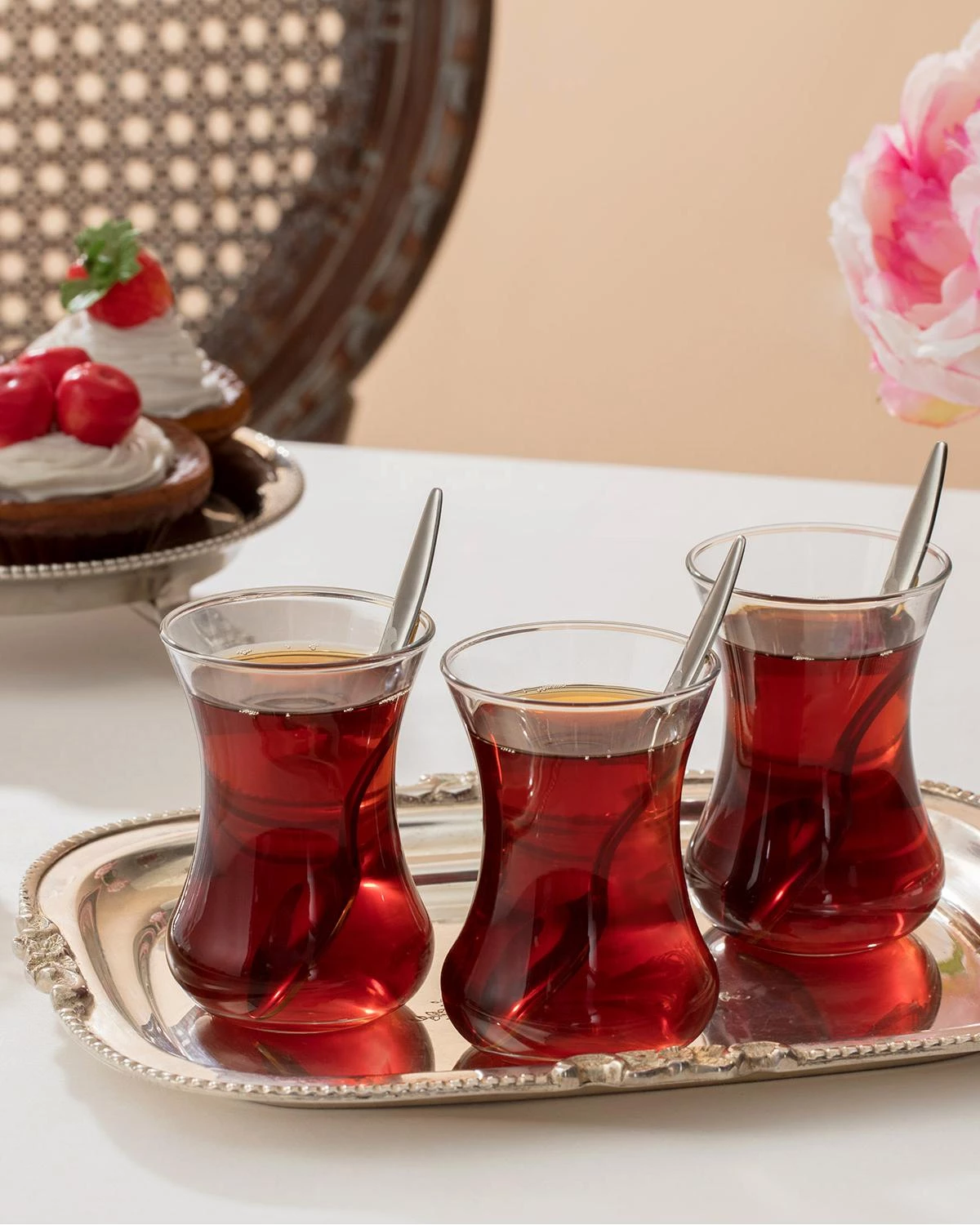 https://pub-6876de8987c3470585036704b8c85166.r2.dev/www.madamecocolebanon.com/public/data/products_gallery/65f313fbb30f5.webp