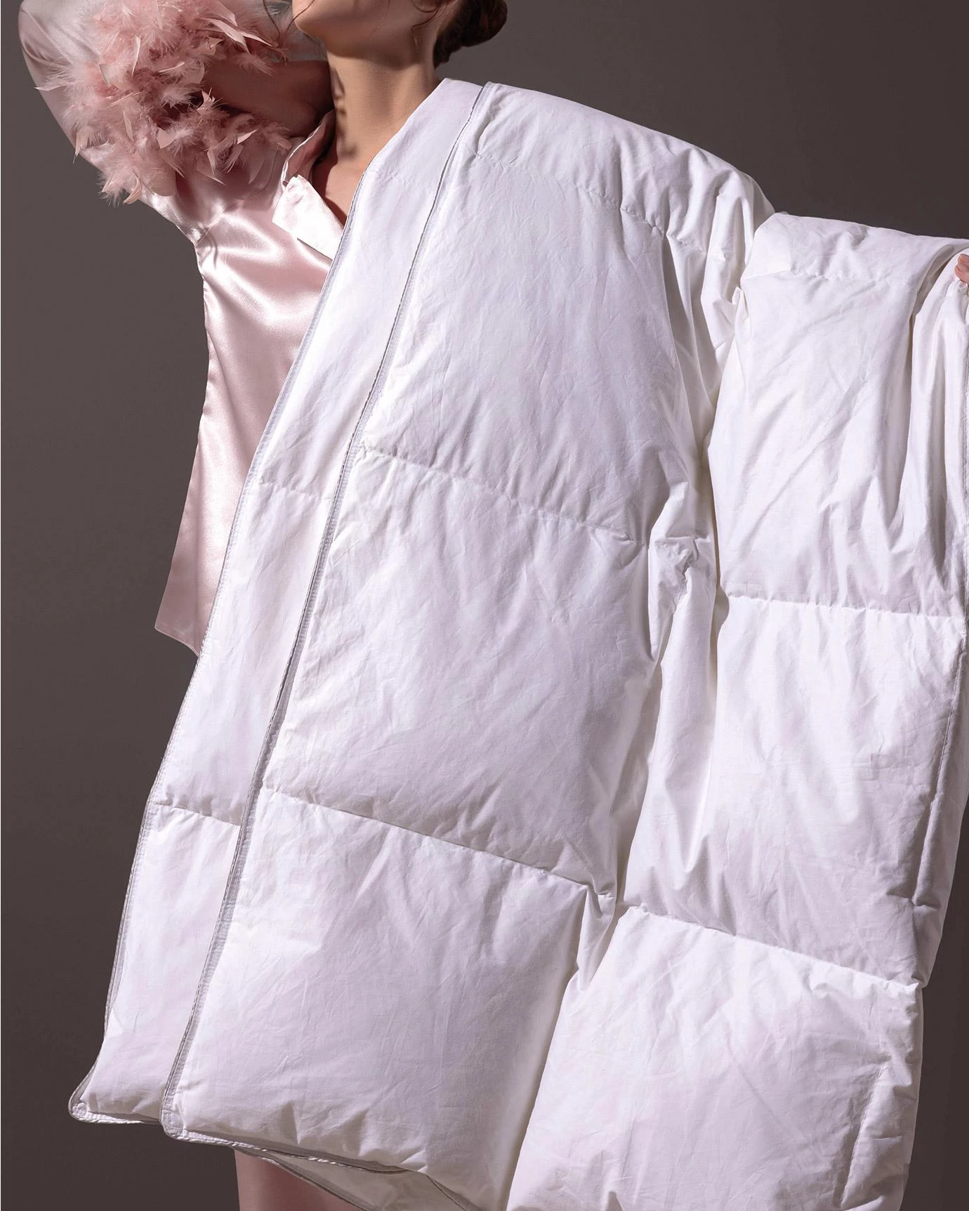 https://pub-6876de8987c3470585036704b8c85166.r2.dev/www.madamecocolebanon.com/public/data/products_gallery/6619451295f8c.webp