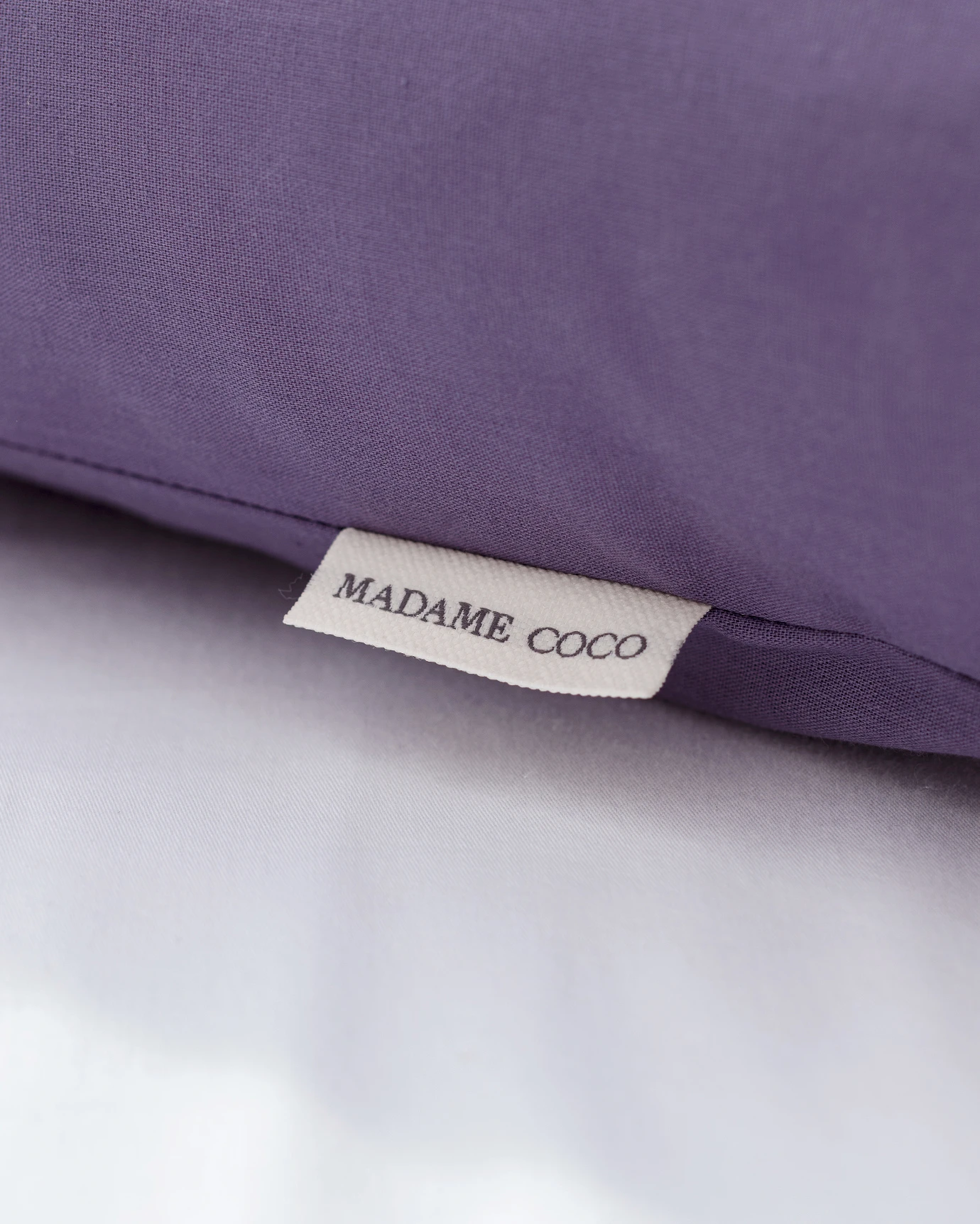 https://pub-6876de8987c3470585036704b8c85166.r2.dev/www.madamecocolebanon.com/public/data/products_gallery/67f4cab42dc3e.webp