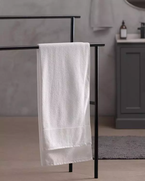 Riz Jacquard Bath Towel