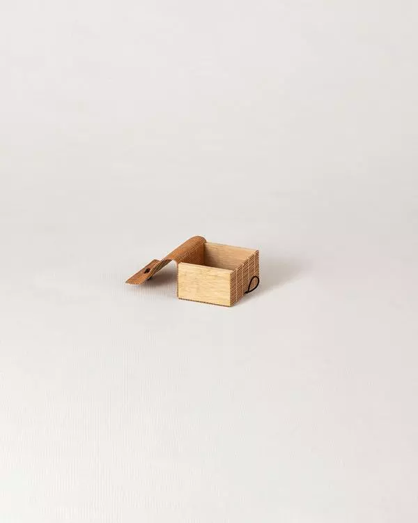 Simone Box