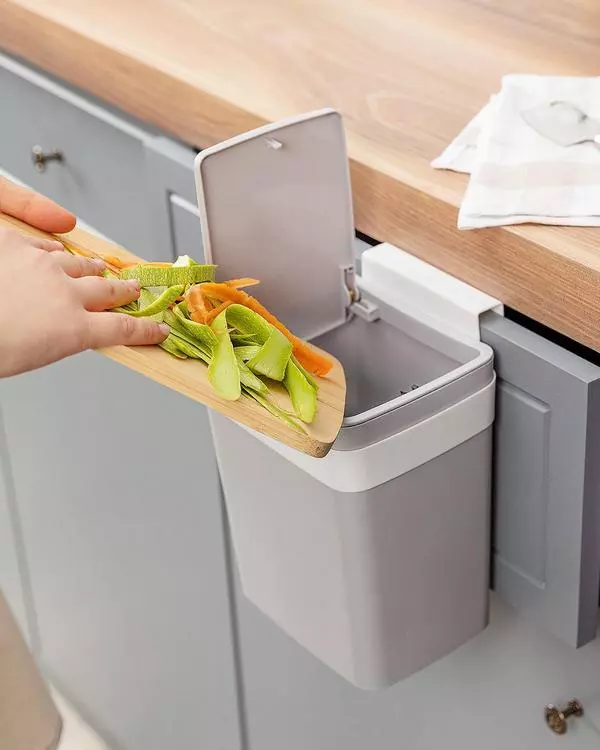 Olivier Switch Hanging Trash Can