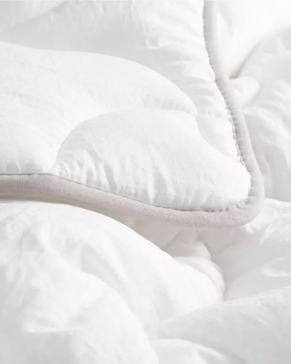 Odette  Bamboo Quilt