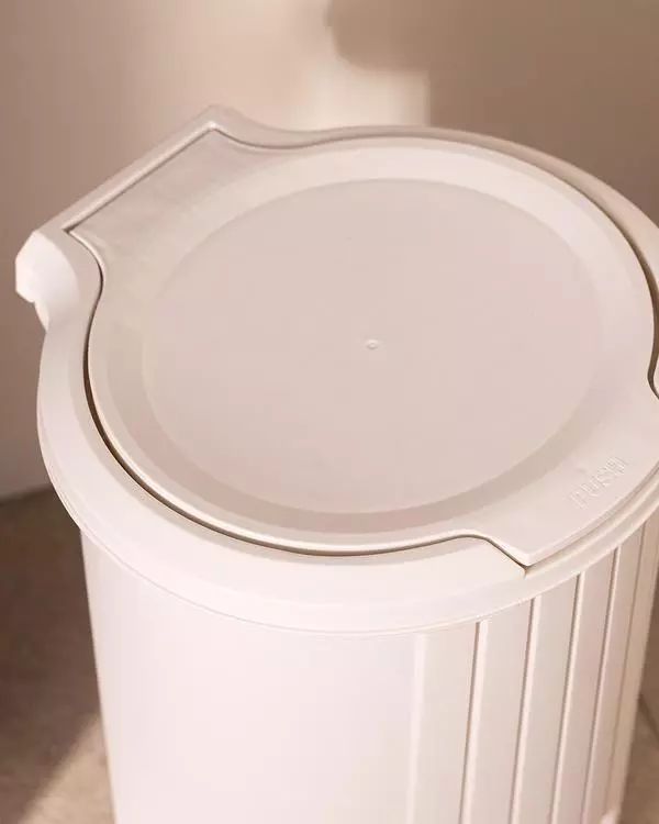 Tapia Trash Can 8Lt