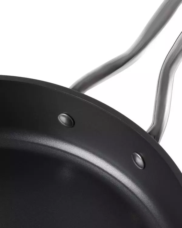 Titanium Profesional  Cookware Set