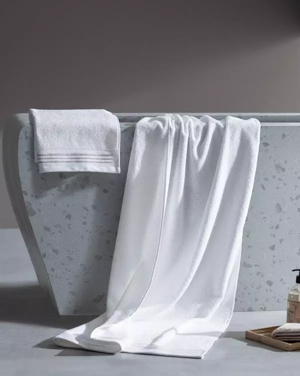 Delron Towel Set