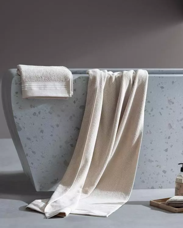 Delron Towel Set