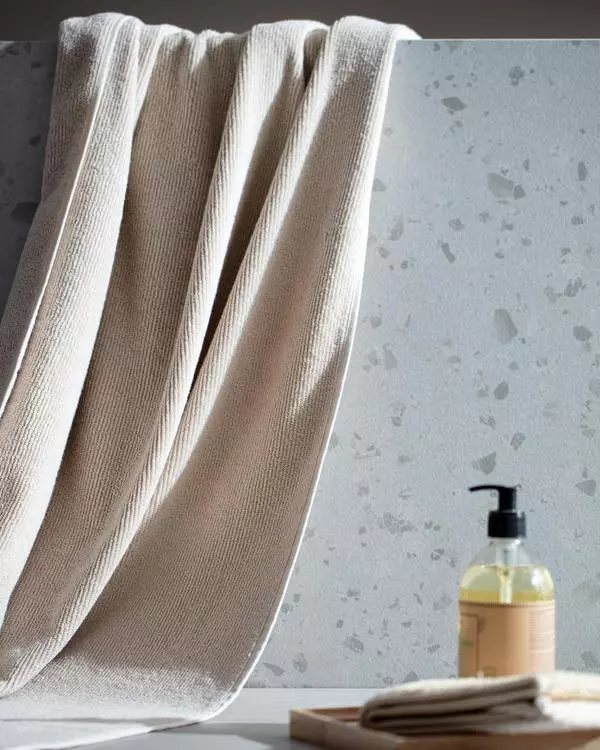 Delron Towel Set
