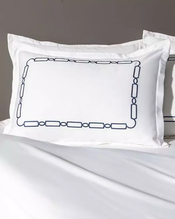 Lis Family Size Duvet Cover Set - Embroidered - Satin
