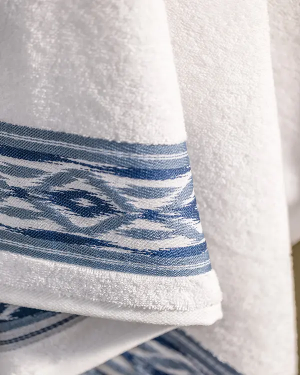 Daine Bath Towel