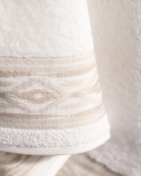 Daine Bath Towel