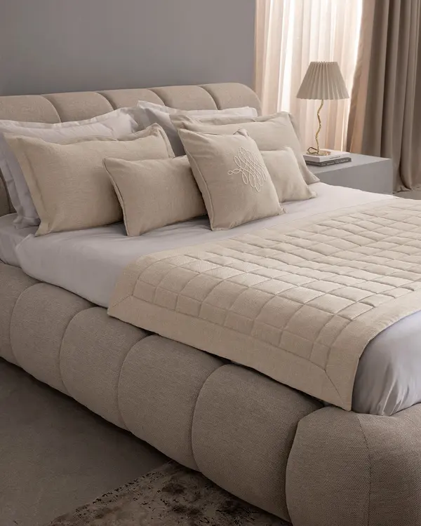 Sillage Bed Runner Set