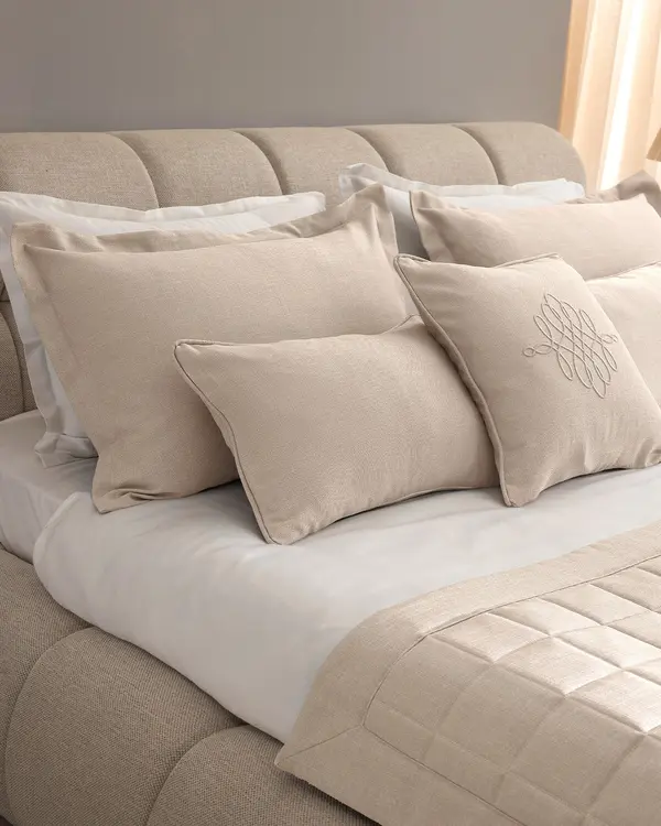 Sillage Bed Runner Set