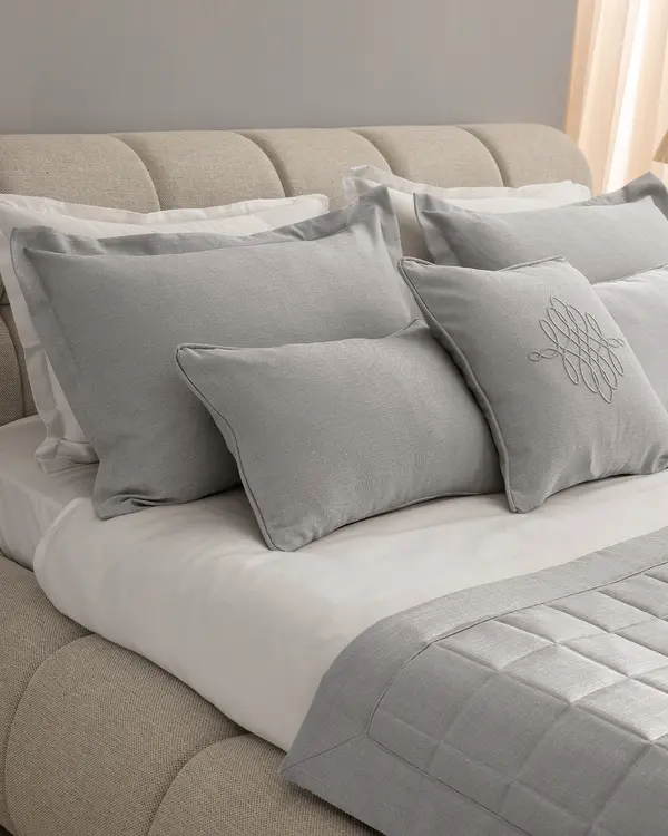 Sillage Bed Runner Set