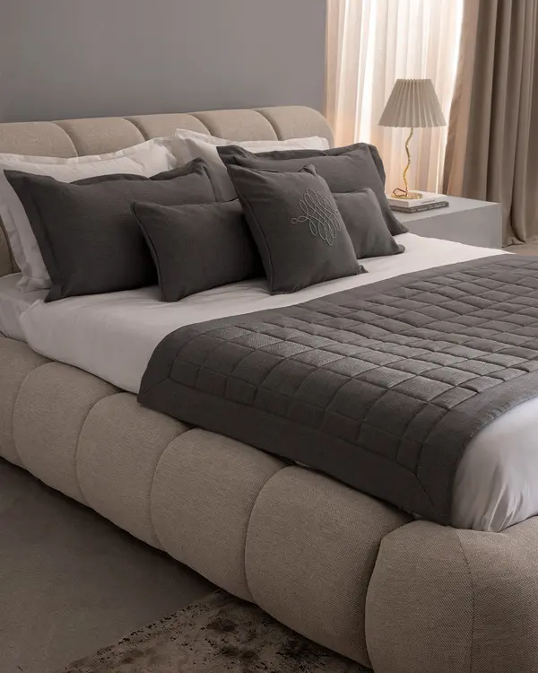 Sillage Bed Runner Set