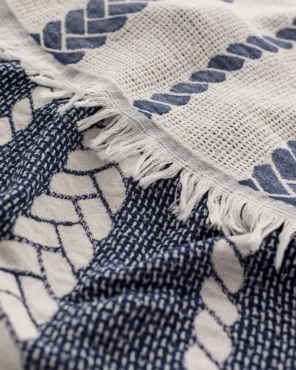 Ames Double Size Bedspread