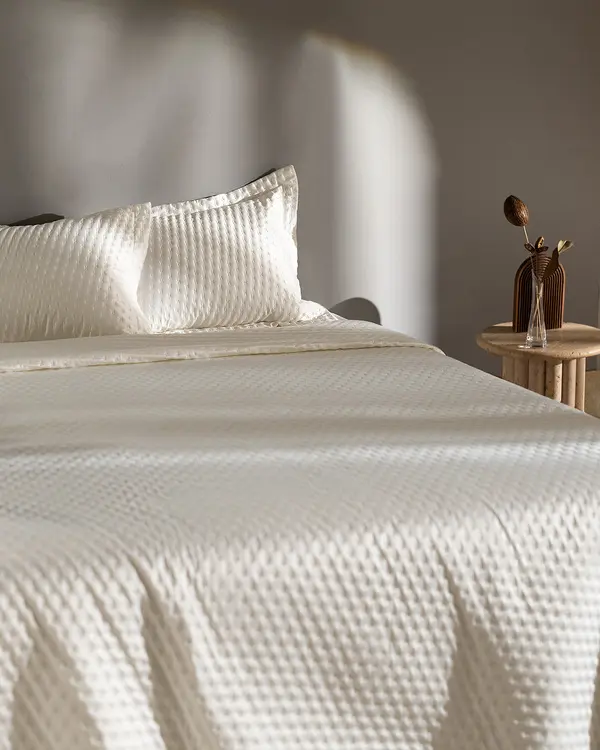 Arles Single Size Bedspread