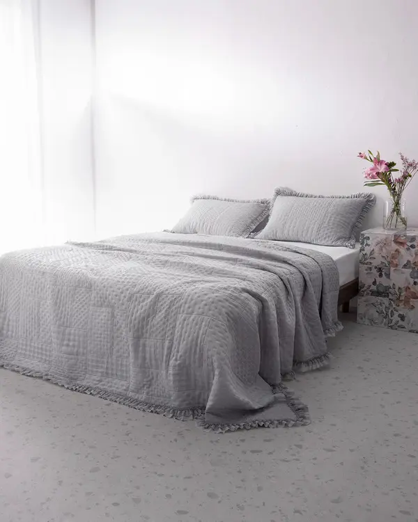 Medus  Single Sizebedspread Set