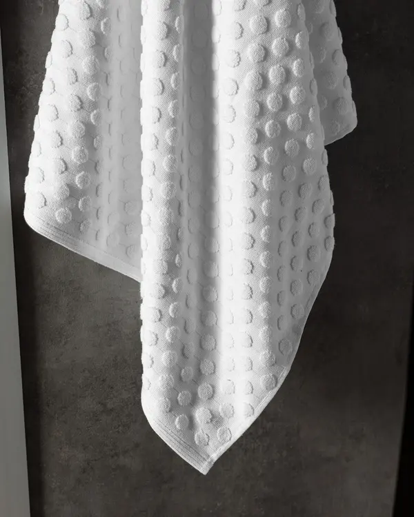 Puanty Bath Towel