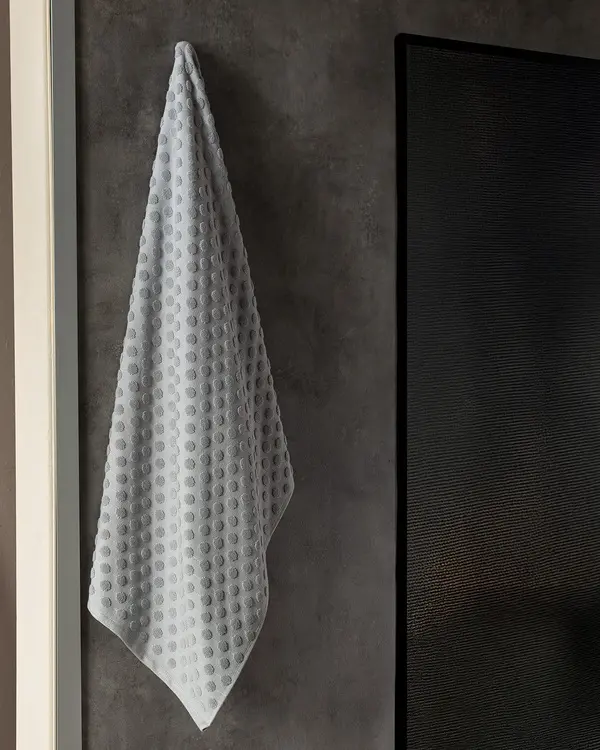 Puanty Bath Towel