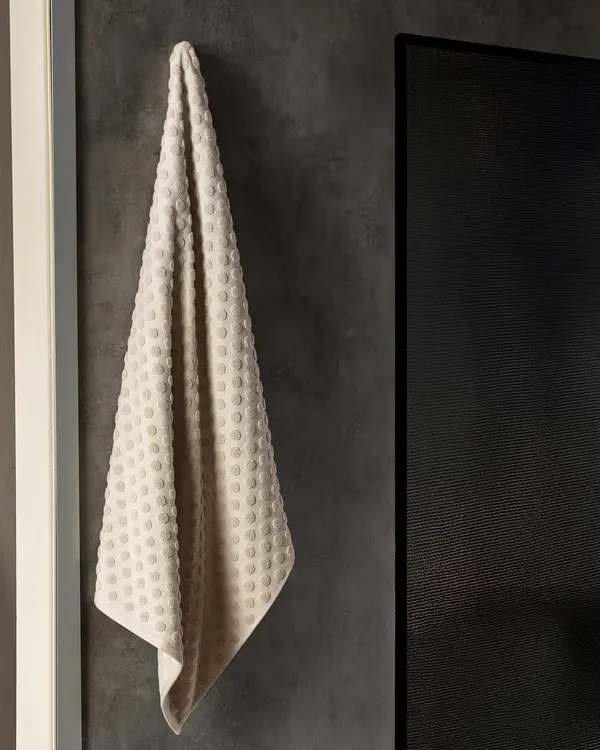 Puanty Bath Towel