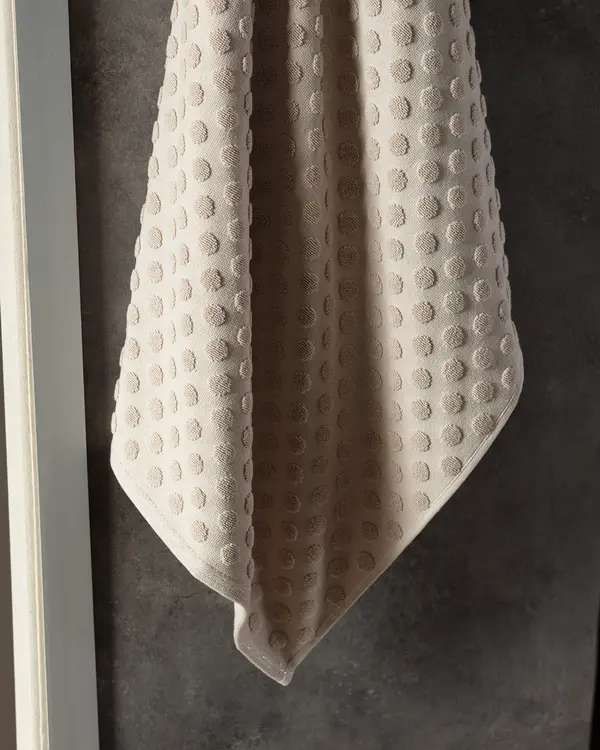Puanty Bath Towel