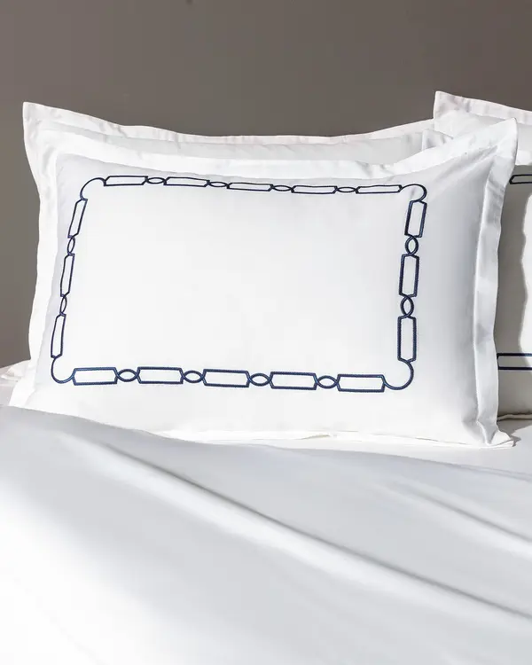 Lis King Size Duvet Cover Set - Embroidered - Satin