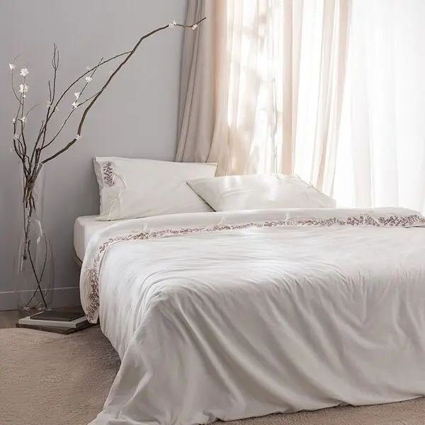 Relief King Size Tied Duvet Cover Set