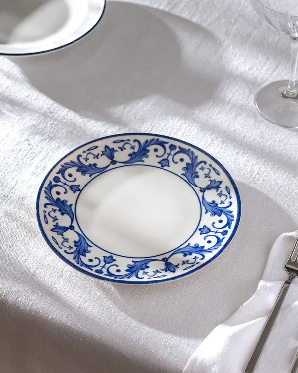 Reve Bleu Nuit Cake Plate
