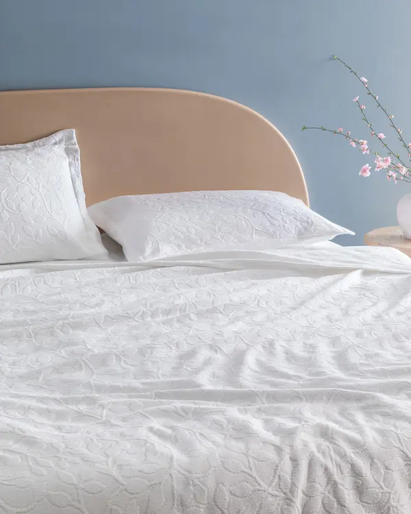 Chantal King Size Bedspread